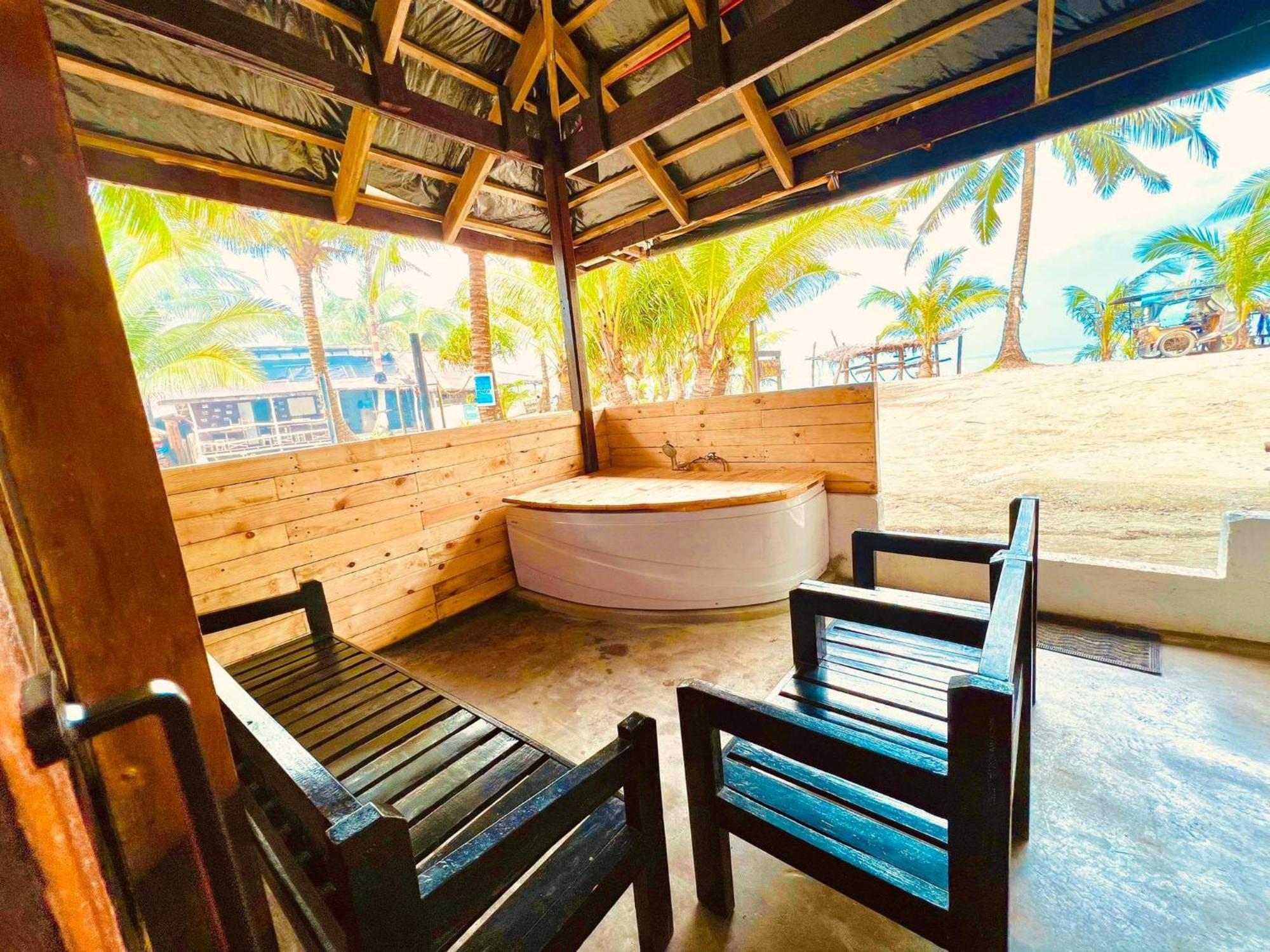 North Shore Beach Resort Baler Eksteriør billede
